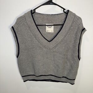 ABERCROMBIE Gray v-neck sleeveless sweater vest L